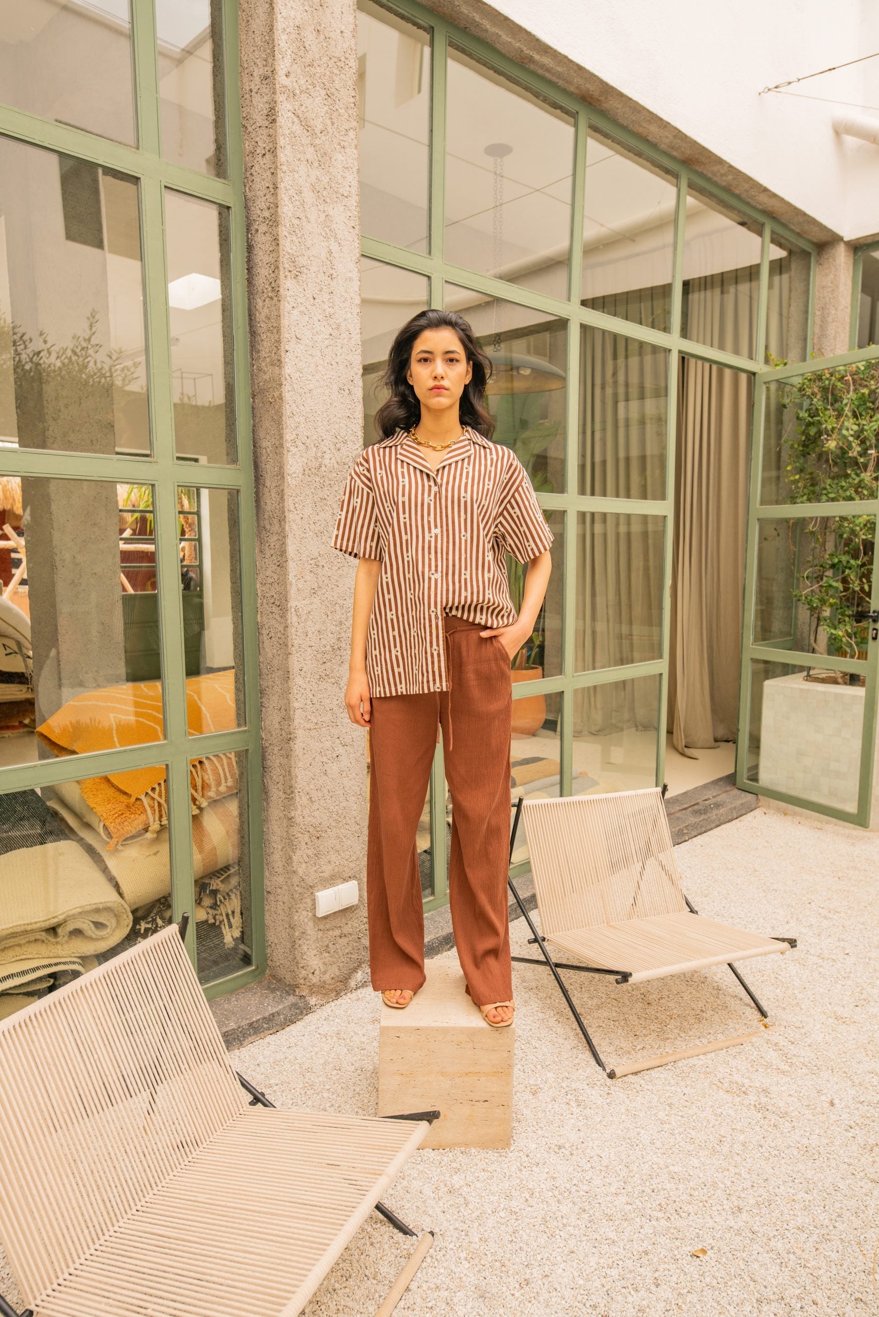 Loose Fit Crepe Trousers / Brown